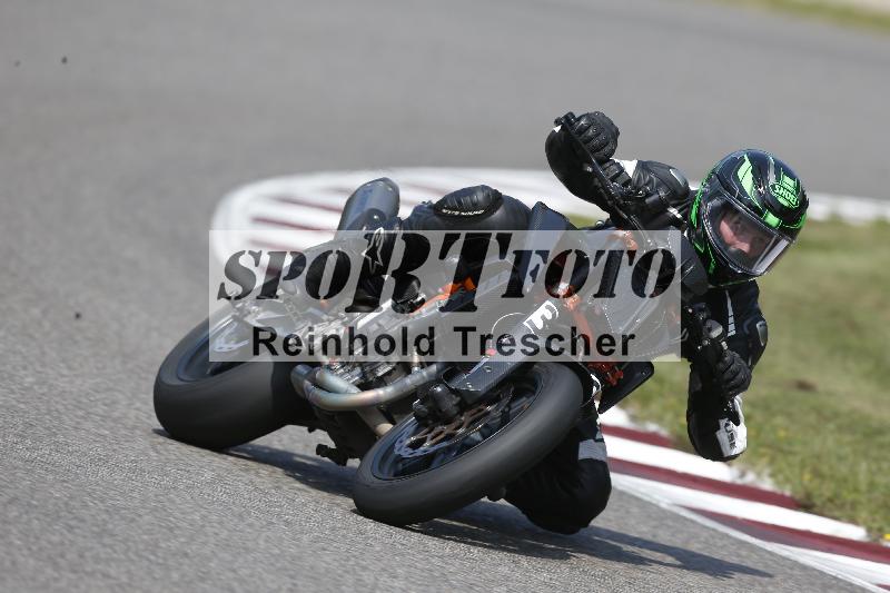 /Archiv-2025/49 26.08.2025 Cornu Master School ADR/rot-rouge/38